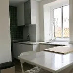 Primavera: Centre, Modern W/balcony