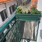 Primavera: Centre, Modern W/balcony Funchal (Madeira)